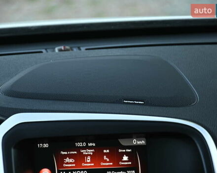 Белый Вольво ХС60, объемом двигателя 1.97 л и пробегом 139 тыс. км за 18600 $, фото 28 на Automoto.ua