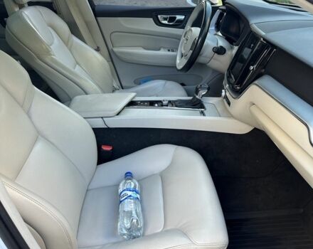 Белый Вольво ХС60, объемом двигателя 2 л и пробегом 107 тыс. км за 27500 $, фото 6 на Automoto.ua