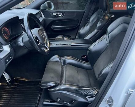 Белый Вольво ХС60, объемом двигателя 2 л и пробегом 330 тыс. км за 25900 $, фото 14 на Automoto.ua