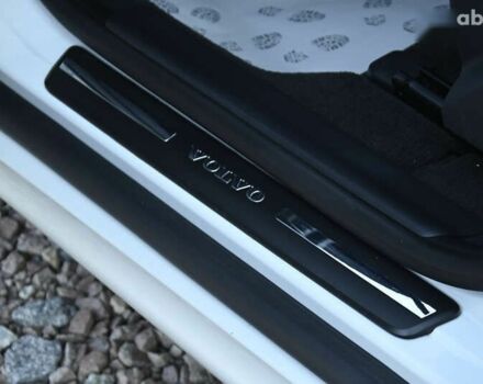 Белый Вольво ХС60, объемом двигателя 2 л и пробегом 139 тыс. км за 18999 $, фото 22 на Automoto.ua