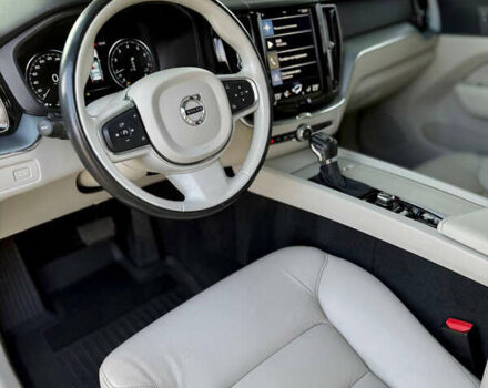 Белый Вольво ХС60, объемом двигателя 1.97 л и пробегом 113 тыс. км за 22199 $, фото 9 на Automoto.ua