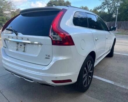 Белый Вольво ХС60, объемом двигателя 2 л и пробегом 74 тыс. км за 4700 $, фото 3 на Automoto.ua