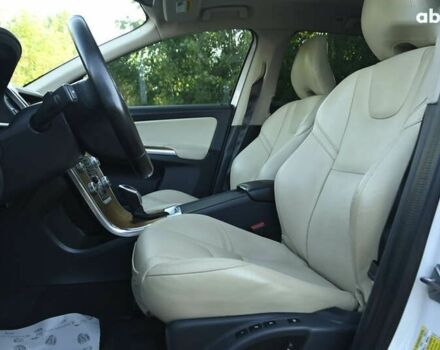 Белый Вольво ХС60, объемом двигателя 2 л и пробегом 139 тыс. км за 18999 $, фото 24 на Automoto.ua