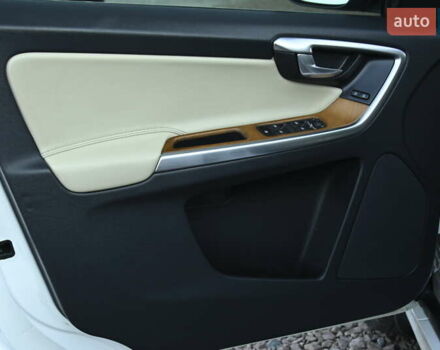 Белый Вольво ХС60, объемом двигателя 1.97 л и пробегом 139 тыс. км за 18600 $, фото 18 на Automoto.ua