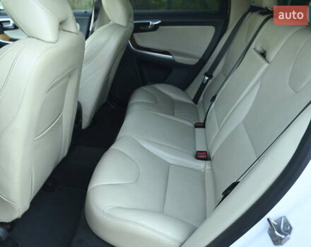 Белый Вольво ХС60, объемом двигателя 1.97 л и пробегом 139 тыс. км за 18600 $, фото 33 на Automoto.ua