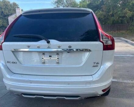 Белый Вольво ХС60, объемом двигателя 2 л и пробегом 74 тыс. км за 4700 $, фото 4 на Automoto.ua