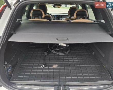 Белый Вольво ХС60, объемом двигателя 1.97 л и пробегом 133 тыс. км за 32000 $, фото 20 на Automoto.ua