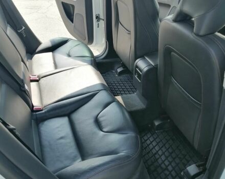 Белый Вольво ХС60, объемом двигателя 2 л и пробегом 395 тыс. км за 13500 $, фото 6 на Automoto.ua