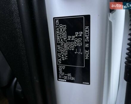 Белый Вольво ХС60, объемом двигателя 2 л и пробегом 330 тыс. км за 25900 $, фото 57 на Automoto.ua