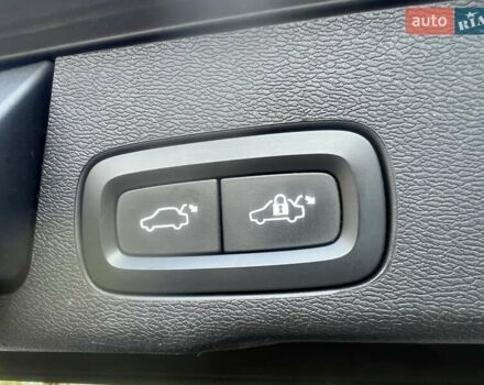 Белый Вольво ХС60, объемом двигателя 2 л и пробегом 330 тыс. км за 25900 $, фото 34 на Automoto.ua