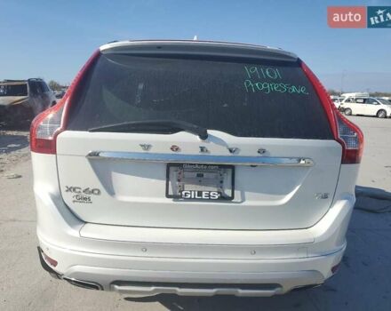 Белый Вольво ХС60, объемом двигателя 2 л и пробегом 102 тыс. км за 3000 $, фото 5 на Automoto.ua