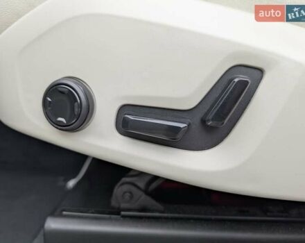 Белый Вольво ХС60, объемом двигателя 1.97 л и пробегом 98 тыс. км за 36000 $, фото 12 на Automoto.ua