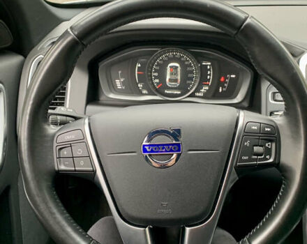 Белый Вольво ХС60, объемом двигателя 2 л и пробегом 99 тыс. км за 23500 $, фото 10 на Automoto.ua