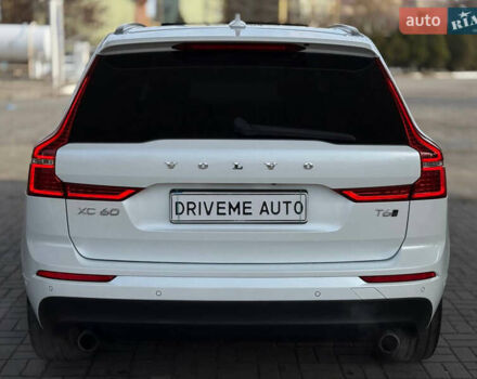 Белый Вольво ХС60, объемом двигателя 1.97 л и пробегом 113 тыс. км за 22199 $, фото 5 на Automoto.ua