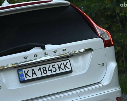 Белый Вольво ХС60, объемом двигателя 2 л и пробегом 139 тыс. км за 18999 $, фото 12 на Automoto.ua