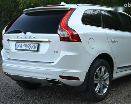 Белый Вольво ХС60, объемом двигателя 2 л и пробегом 139 тыс. км за 18999 $, фото 16 на Automoto.ua