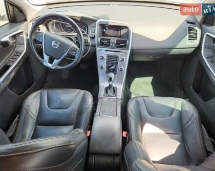 Белый Вольво ХС60, объемом двигателя 2 л и пробегом 198 тыс. км за 9500 $, фото 6 на Automoto.ua