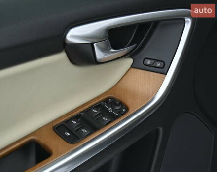 Белый Вольво ХС60, объемом двигателя 1.97 л и пробегом 139 тыс. км за 18500 $, фото 18 на Automoto.ua