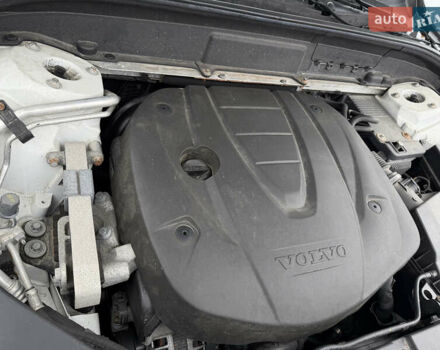 Білий Вольво ХС60, об'ємом двигуна 2 л та пробігом 297 тис. км за 27400 $, фото 45 на Automoto.ua