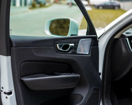 Білий Вольво ХС60, об'ємом двигуна 2 л та пробігом 101 тис. км за 36700 $, фото 17 на Automoto.ua