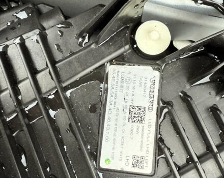 Белый Вольво ХС60, объемом двигателя 2 л и пробегом 149 тыс. км за 43684 $, фото 94 на Automoto.ua