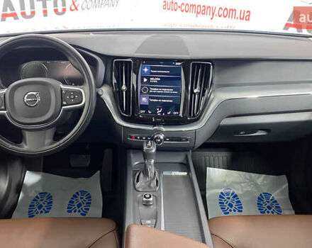 Белый Вольво ХС60, объемом двигателя 1.97 л и пробегом 130 тыс. км за 25950 $, фото 11 на Automoto.ua