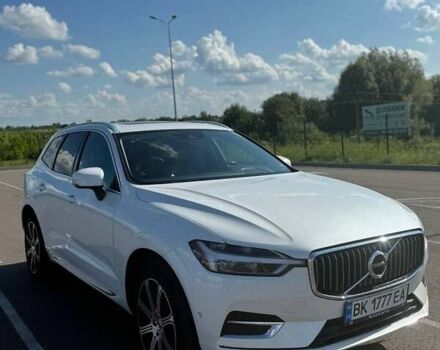 Белый Вольво ХС60, объемом двигателя 2 л и пробегом 136 тыс. км за 22900 $, фото 2 на Automoto.ua