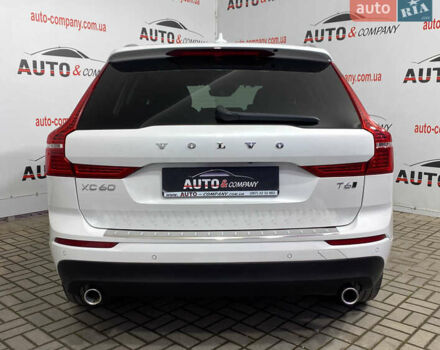 Белый Вольво ХС60, объемом двигателя 1.97 л и пробегом 130 тыс. км за 25950 $, фото 3 на Automoto.ua