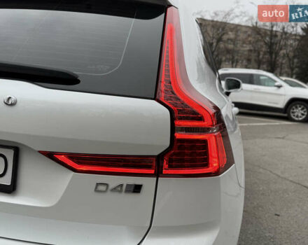 Белый Вольво ХС60, объемом двигателя 1.97 л и пробегом 63 тыс. км за 36800 $, фото 41 на Automoto.ua