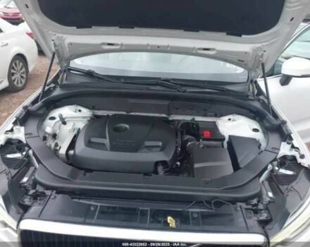 Белый Вольво ХС60, объемом двигателя 2 л и пробегом 72 тыс. км за 7000 $, фото 9 на Automoto.ua