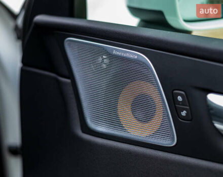 Білий Вольво ХС60, об'ємом двигуна 2 л та пробігом 101 тис. км за 36700 $, фото 29 на Automoto.ua