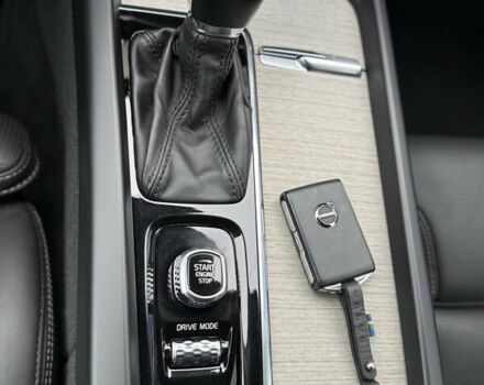 Белый Вольво ХС60, объемом двигателя 1.97 л и пробегом 63 тыс. км за 36800 $, фото 53 на Automoto.ua