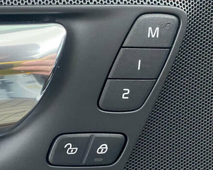 Белый Вольво ХС60, объемом двигателя 1.97 л и пробегом 130 тыс. км за 25950 $, фото 19 на Automoto.ua