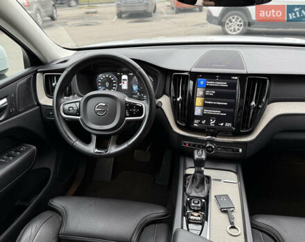 Белый Вольво ХС60, объемом двигателя 1.97 л и пробегом 63 тыс. км за 36800 $, фото 50 на Automoto.ua