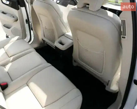 Белый Вольво ХС60, объемом двигателя 1.97 л и пробегом 98 тыс. км за 32900 $, фото 6 на Automoto.ua