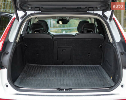 Білий Вольво ХС60, об'ємом двигуна 2 л та пробігом 101 тис. км за 36700 $, фото 42 на Automoto.ua