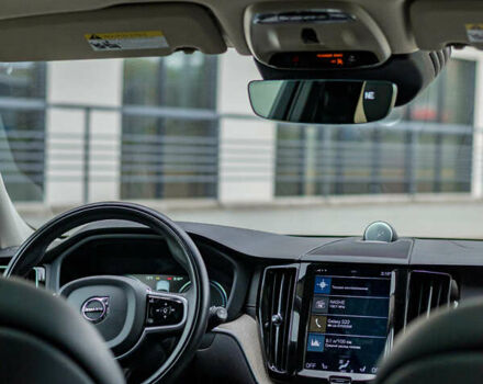 Білий Вольво ХС60, об'ємом двигуна 2 л та пробігом 101 тис. км за 36700 $, фото 40 на Automoto.ua