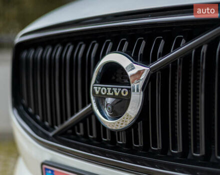 Білий Вольво ХС60, об'ємом двигуна 2 л та пробігом 101 тис. км за 36700 $, фото 7 на Automoto.ua