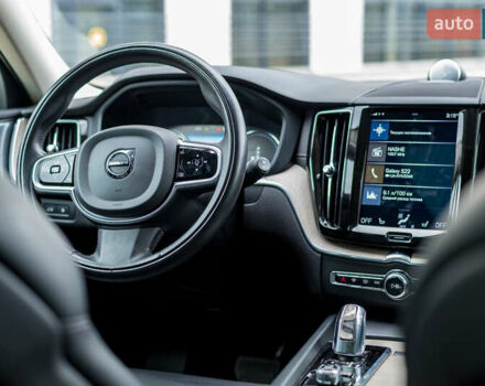 Білий Вольво ХС60, об'ємом двигуна 2 л та пробігом 101 тис. км за 36700 $, фото 36 на Automoto.ua