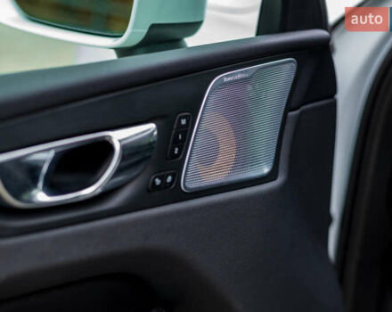 Білий Вольво ХС60, об'ємом двигуна 2 л та пробігом 101 тис. км за 36700 $, фото 18 на Automoto.ua