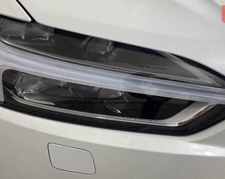 Белый Вольво ХС60, объемом двигателя 1.97 л и пробегом 130 тыс. км за 25950 $, фото 47 на Automoto.ua