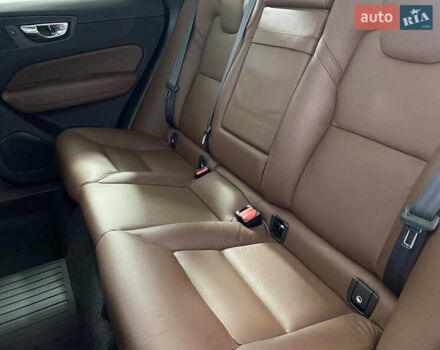 Белый Вольво ХС60, объемом двигателя 1.97 л и пробегом 130 тыс. км за 25950 $, фото 10 на Automoto.ua