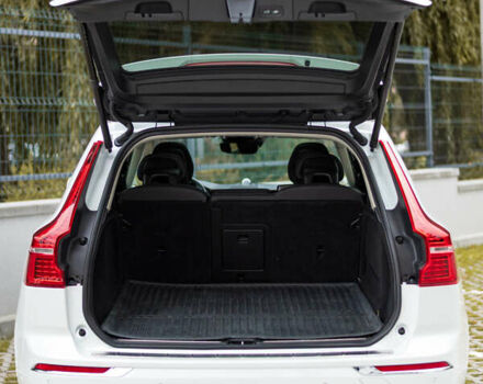 Білий Вольво ХС60, об'ємом двигуна 2 л та пробігом 101 тис. км за 36700 $, фото 43 на Automoto.ua