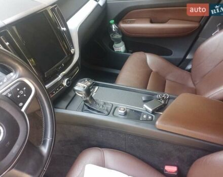 Вольво ХС60 2018 в Житомире на Automoto.ua Белый Вольво ХС60, объемом двигателя 2 л и пробегом 168 тыс. км за 31500 $, фото 16 на Automoto.ua