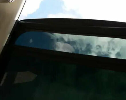 Белый Вольво ХС60, объемом двигателя 1.97 л и пробегом 98 тыс. км за 32900 $, фото 4 на Automoto.ua