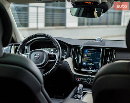 Білий Вольво ХС60, об'ємом двигуна 2 л та пробігом 101 тис. км за 36700 $, фото 39 на Automoto.ua