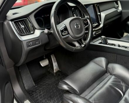 Белый Вольво ХС60, объемом двигателя 2 л и пробегом 186 тыс. км за 31000 $, фото 3 на Automoto.ua