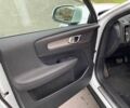 Белый Вольво ХС60, объемом двигателя 2 л и пробегом 100 тыс. км за 21000 $, фото 4 на Automoto.ua