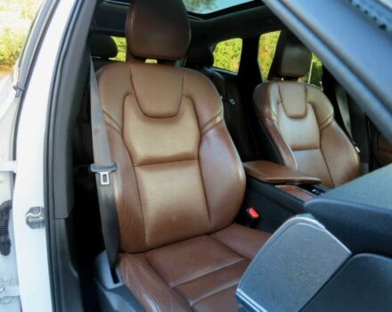 Белый Вольво ХС60, объемом двигателя 2 л и пробегом 36 тыс. км за 18500 $, фото 12 на Automoto.ua