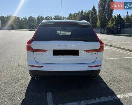 Белый Вольво ХС60, объемом двигателя 1.97 л и пробегом 160 тыс. км за 35000 $, фото 2 на Automoto.ua